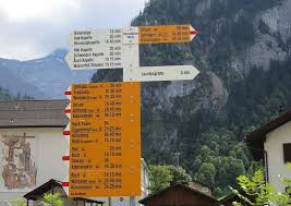 Klausenpass from the towns unterschächen (szwajcaria). Via Alpina Alpenpassroute Ein Trek Quer Durch Die Schweizer Alpen