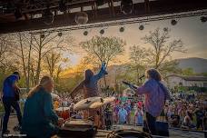 NEW DAWN STARKESTRA AT SUNDAYS ON THE RIVER IN...