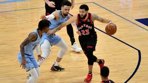 After lowry initially left the floor to stretch his sore back, the team went on to announce that he would be out for the remainder of the game due to the discomfort in his back. Vanvleet Siakam Lead Raptors Rally Over Grizzlies Sportsnet Ca
