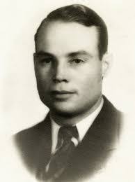 Arnold Butler's Instagram, Twitter & Facebook