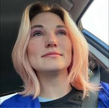 Mckenzie Hanson's Instagram, Twitter & Facebook