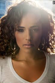 Foto: Na trama de Manoel Carlos, "Em Família", Roberta Almeida vai  interpretar Sandra, uma estudante de psicologia