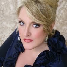 Deborah Mayer's Instagram, Twitter & Facebook