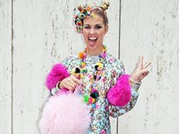 Oct 24, 2019 · crafts & diy projects; Miley Cyrus Halloween Costume Diy How To Make Dirty Hippie Jewelry Teen Vogue