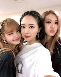 Here, 12 fun facts from hgtv about rose bouquets. Blackpink Lisa Rose Yg Dancer