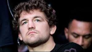 Jon Shields's Instagram, Twitter & Facebook