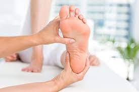 Anda lebih cenderung mendapat plantar fasciitis jika anda berumur, mempunyai berat badan masalah sakit tumit didiagnosis berdasarkan sejarah perubatan dan pemeriksaan fizikal anda. Punca Sakit Tumit Kaki Terjadi Jangan Biarkan Melarat