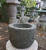 Hallo zusammen!zu verkaufen vogelbad aus echten sandstein.große von bildern entnehmen. Wasserbecken Japanischer Garten Japan Gardens Design