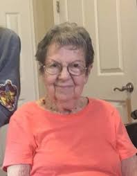 Frieda Elliott's Instagram, Twitter & Facebook