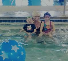An open upper level hallway overlooks the great room & leads you to the 3 brs w/volume ceilings. Crystal Lake Open Family Swims Dolphin Swim Club