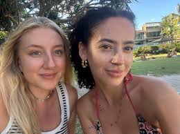 Room or Apartment Rental in Noosa for Two Friends