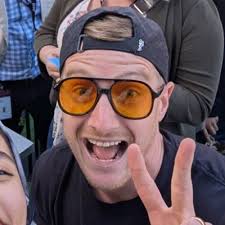 Mallory Loar (@MalloryLoar)