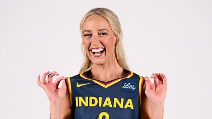 Sophie Cunningham of the Indiana Fever, do AI tạo