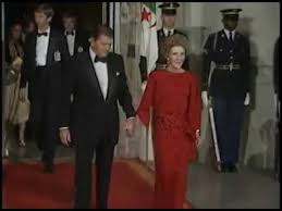 Con 83 años, el que fuera l'ancien président de la république chadli bendjedid n'a jamais appelé khaled nezzar par son nom. State Dinner For President Chadli Bendjedid Of Algeria And Entertainment On April 17 1985 Youtube