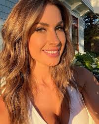 Heather Lemay's Instagram, Twitter & Facebook