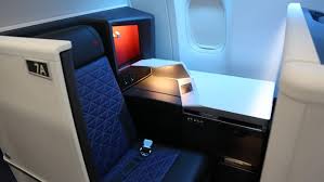Delta Shows Off First Boeing 777 Retrofitted With New Cabin