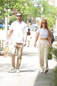 She doesn't have a personal social media account, and she stated in her interview with vanity fair magazine: Jennifer Lawrence And Cooke Maroney Coordinated Outfits In N Y C Instyle