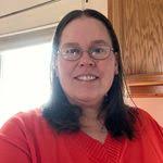 Stacie Dillon's Instagram, Twitter & Facebook