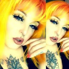 Carrie Gammon's Instagram, Twitter & Facebook