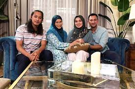 See here if the serie lelakimu yang dulu is available for streaming and download. Drama Lelakimu Yang Dulu Episod 28 Akhir Hiburan