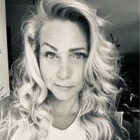 Sonja Anderson's Instagram, Twitter & Facebook