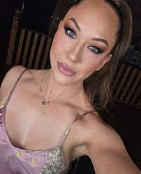 Danya Hall's Instagram, Twitter & Facebook