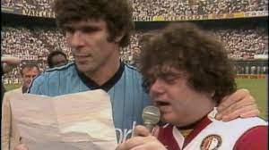 Hazes zei me topper (ja. Andre Hazes Zingt Bij Afscheid Willem Van Hanegem Youtube