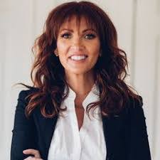 Rachel Waller's Instagram, Twitter & Facebook