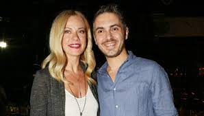 Ο κυριοσ μιχαηλ χατζηγιαννησ υπ.βουλευτησ ν.χανιων με την ελληνων συνελευσισ καλεσμενοσ στην εκπομπη (με ελευθερη βουληση) του ραδιο ταλωσ με τον. Xatzhgiannhs Star Gr