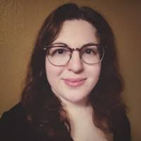 Holly Ayers's Instagram, Twitter & Facebook