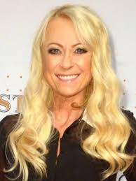 In 1992 she starred as judith ruhland in her first movie freunde fürs leben (tv series). Jenny Elvers Height Weight Size Body Measurements Biography Wiki Age