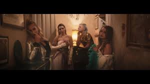 Le deva l'estate tutto l'anno (2018). Le Deva A I U T O Videoclip Ufficiale Youtube