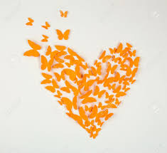 Mariposas de silicona caliente, decora tu habitación con brillantes mariposas, mariposas de pascua. Papel Mariposa De Color Naranja En Forma De Corazon En La Pared Fotos Retratos Imagenes Y Fotografia De Archivo Libres De Derecho Image 20794782