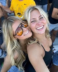 Morgan Megna's Instagram, Twitter & Facebook