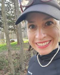 🏃‍♀️ First #run of 2022. Let's go! Gotta start somewhere so today it's  just 1-mile. I plan to work my way back up to an easy 3 and a stretch 5.  All #