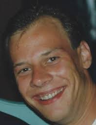 Robert Smiley's Instagram, Twitter & Facebook