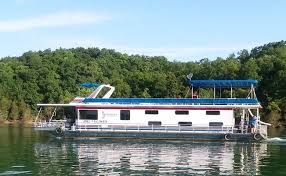Surrounded by steep hills and lusciously green hardwood forest, a visit mitchell creek marina's houseboats are the perfect way to vacation and explore the waters of dale hollow lake. Home