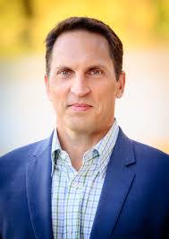 Philip Putnam's Instagram, Twitter & Facebook