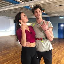 Renata & valentin lusin tanzen mit 360°zahn in düsseldorf durch die mittagspause. Let S Dance 2020 Das Harte Training Der Stars Gala De