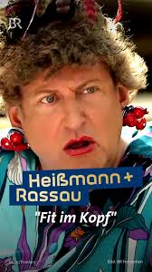Wer klopft denn da? 🙈🤣🤣, 👉Aus "Heißmann + Rassau: Runter mit den Kilos"  von Volker Heißmann und Martin Rassau am Freitag (21.03.2025) um 22.00 Uhr  im BR Fernsehen und schon jetzt in der ARD Mediathek: ...