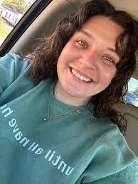 Madeline Mclean's Instagram, Twitter & Facebook