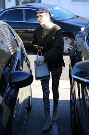 Bruce willis demi moore's youngest daughter tallulah willis is engaged to dillon buss, rocking a massive engagement. Who Is Tallulah Willis Dating Tallulah Willis Boyfriend Husband