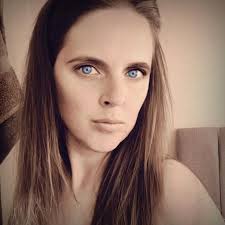 To those who are selling meat boxes and particularly anyone sending by  courier what box size are you using for a half lamb? Don't want to buy a  crate of the wrong