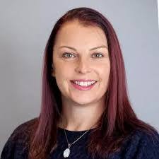 Lisa Amorin's Instagram, Twitter & Facebook