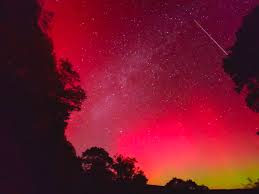 Roll call! Who saw the aurora?