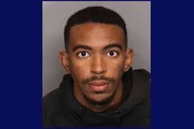 Mario Ysit's Instagram, Twitter & Facebook