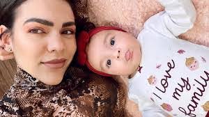 Kerri Mesa's Instagram, Twitter & Facebook