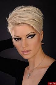 Maybe you would like to learn more about one of these? Modne Krotkie Fryzury Damskie 2017 Kurzhaarfrisuren Haarschnitt Haarschnitt Kurz