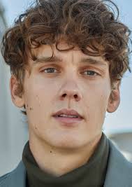 Fan Casting George MacKay as Remus Lupin in The Marauders