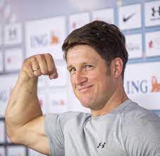 In the last year of 2020, matthias steiner has earned a lot of money and bought another apartment and a new car as usual. Warum Olympiasieger Matthias Steiner Jetzt Brotchen Macht Welt